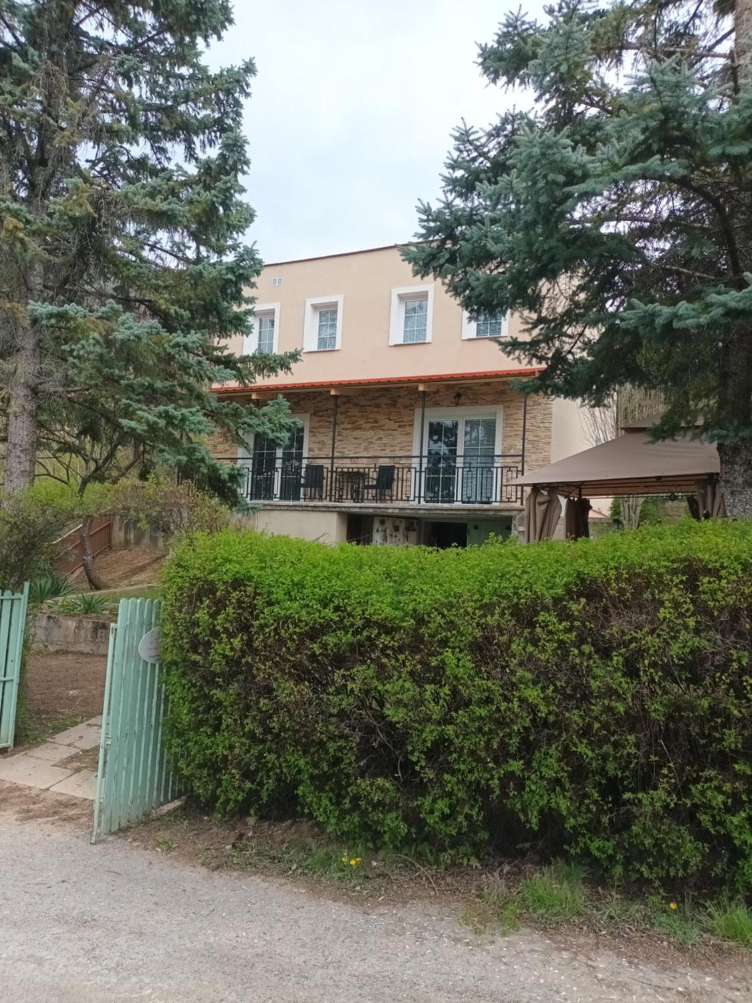 Villa Evetes Jablonov nad Turnou Luaran gambar